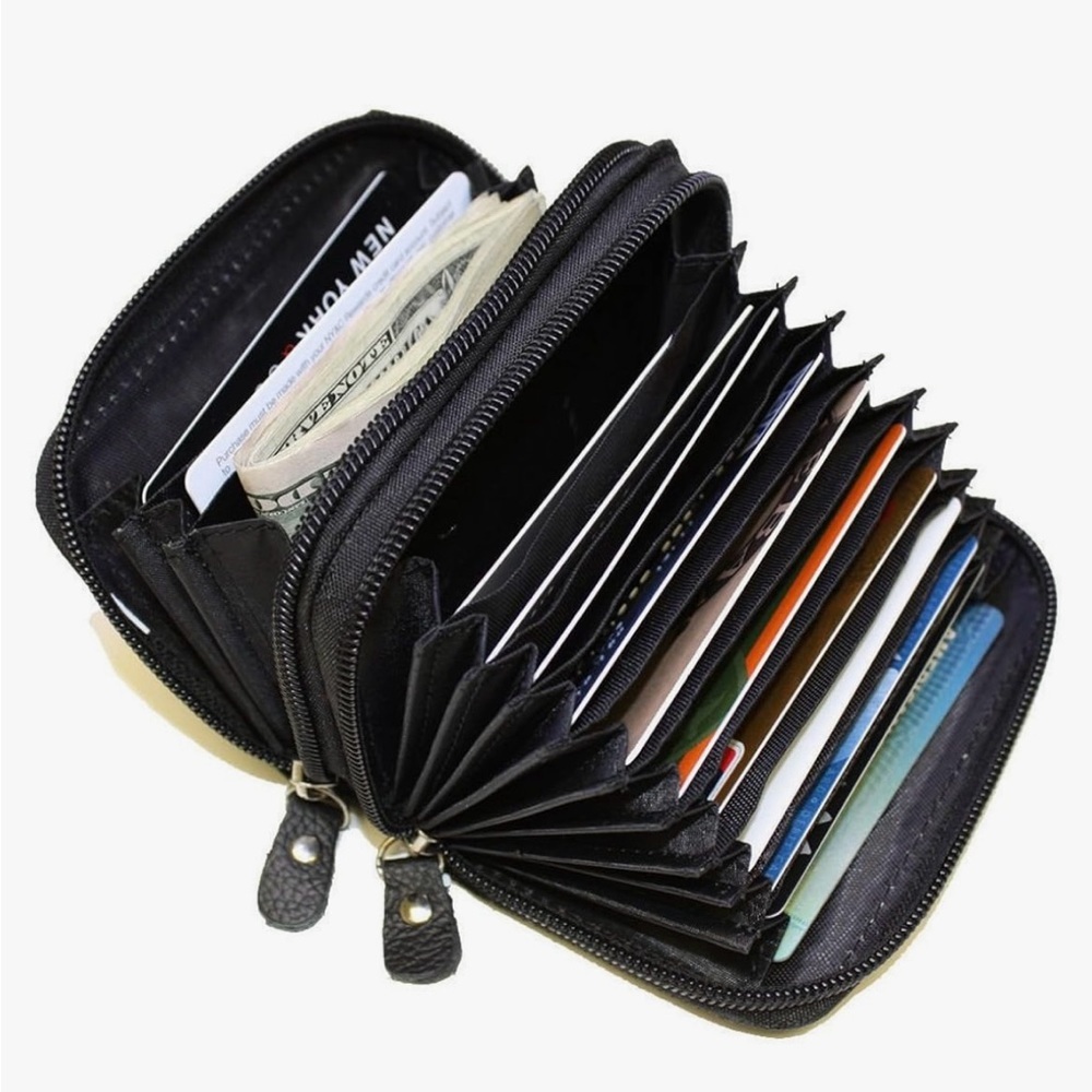 Leather Wallet Indexer Safe Keeper Lock Identity Shield RFID Black White NWT - Picture 3 of 7